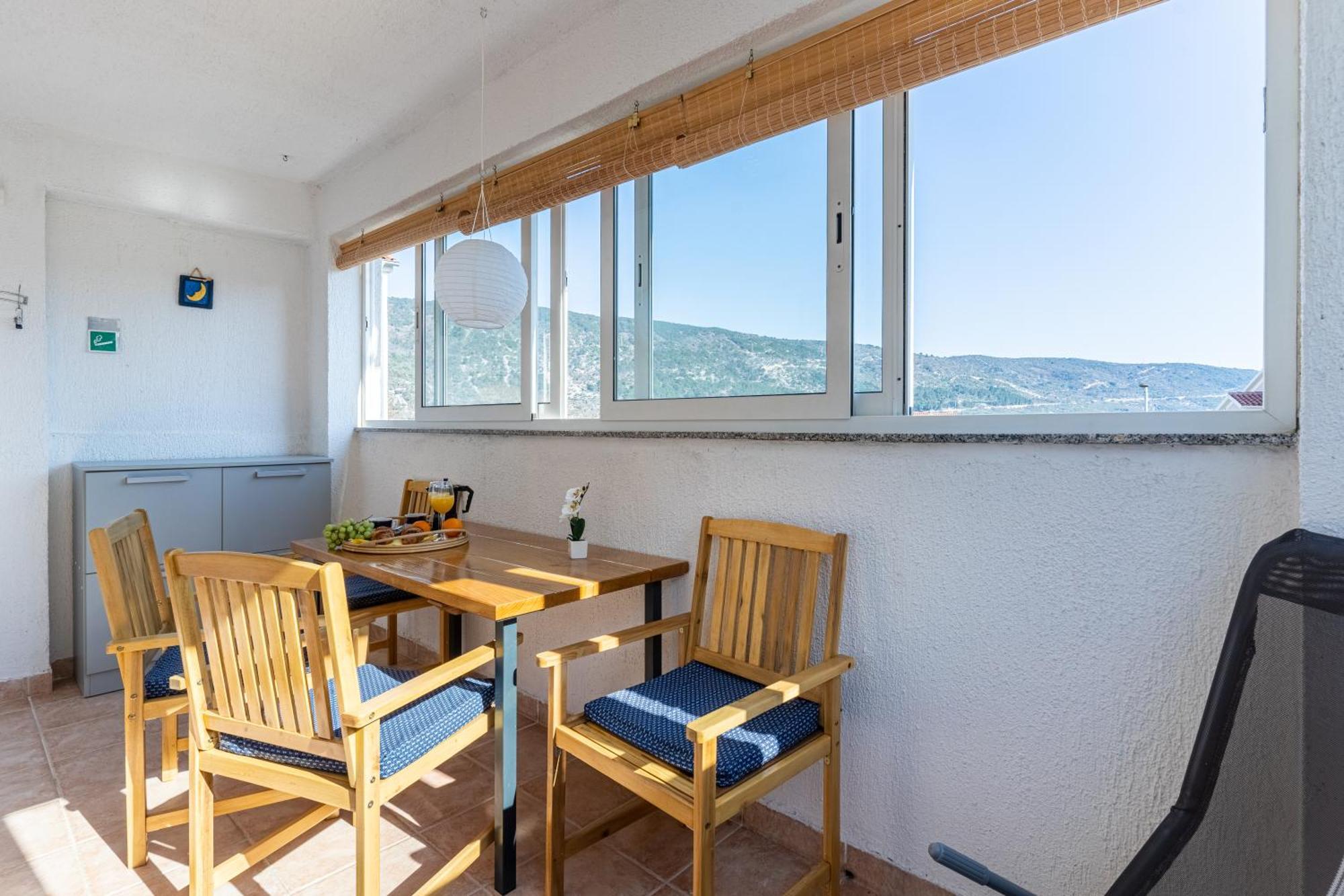 Apartment Kristian Cres Exterior photo